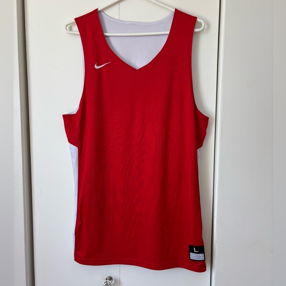 ✨Nike Vintage Basketball Jersey✨ Size L — 8/10